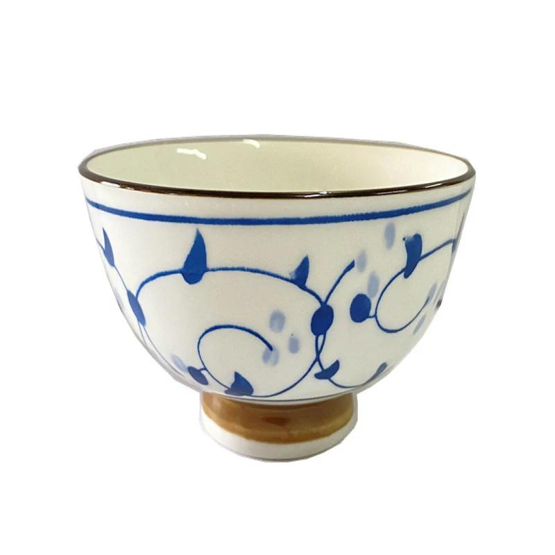茶碗（つぼみ唐草、青）